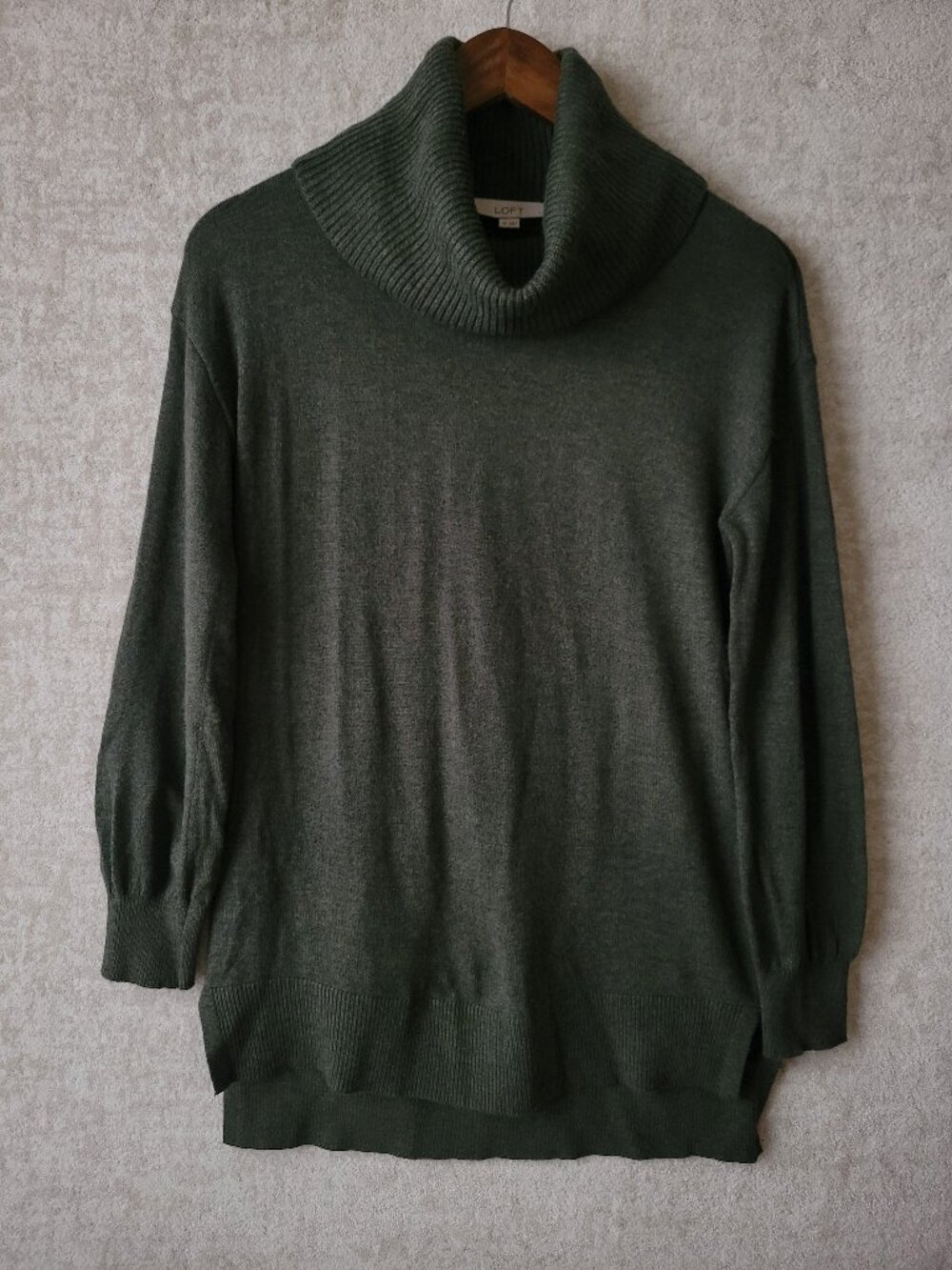 LOFT Dark Green Cowl Neck Tunic Sweater Medium Petite Minimalist Office Preppy